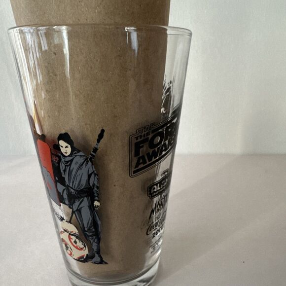Star Wars Force Awakens PINT GLASS...Alamo Promo Collectible - Picture 13 of 16